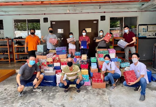 Christmas packages to migrant dormitory in Pandan