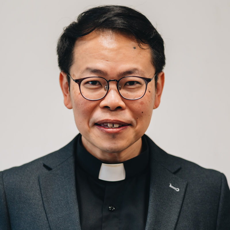 Rev Raymond Fong